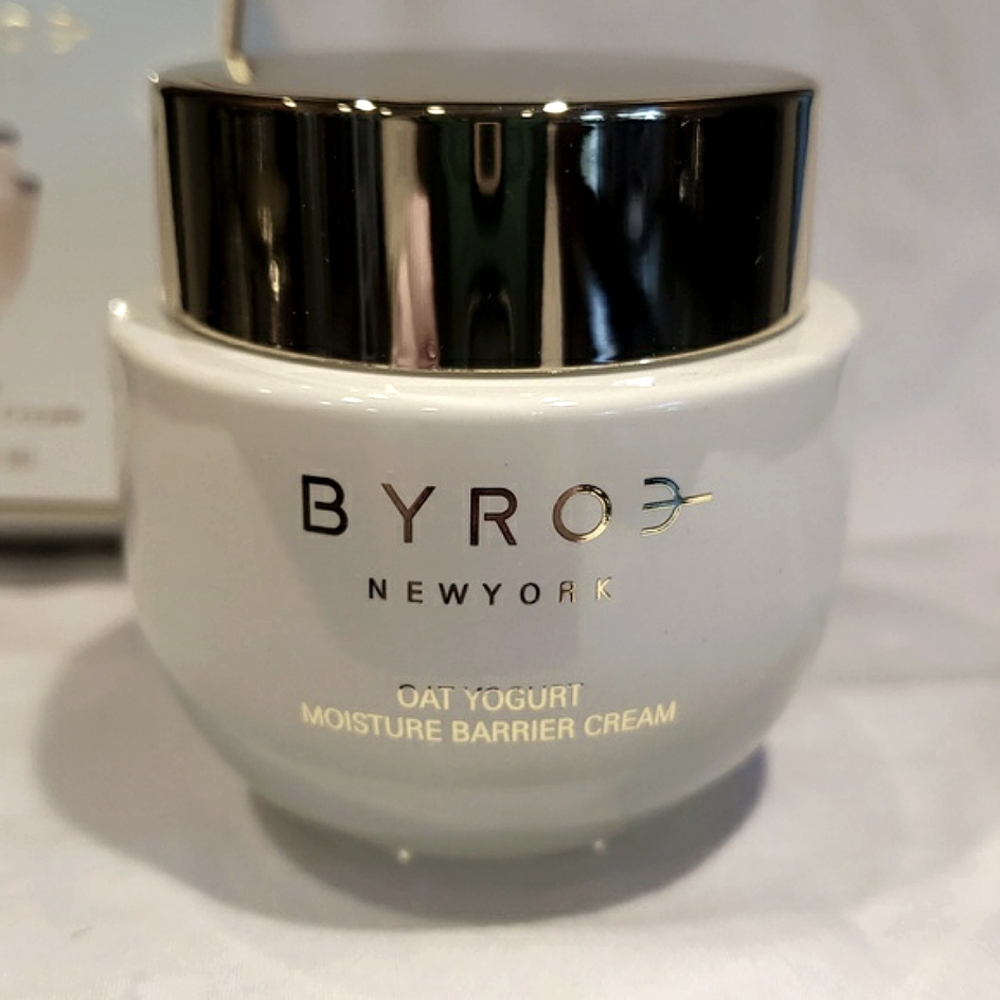 Byroe Oat Yogurt Moisture Barrier Cream 1.69 oz 50 ml Full Size - Picture 2 of 10